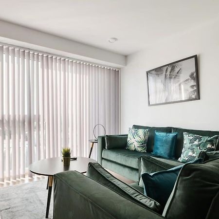 Beautiful 2 Bed Apartment In A Converted Mill Leeds  Extérieur photo