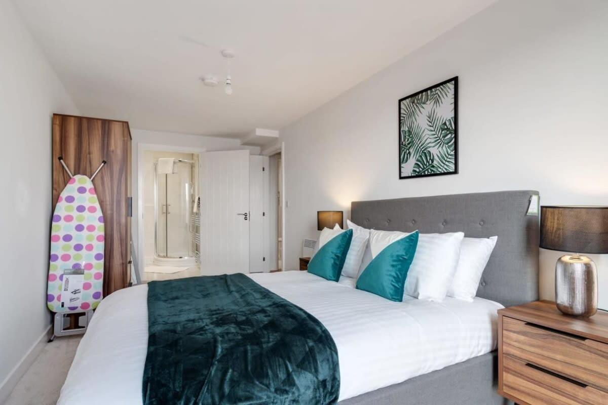 Beautiful 2 Bed Apartment In A Converted Mill Leeds  Extérieur photo