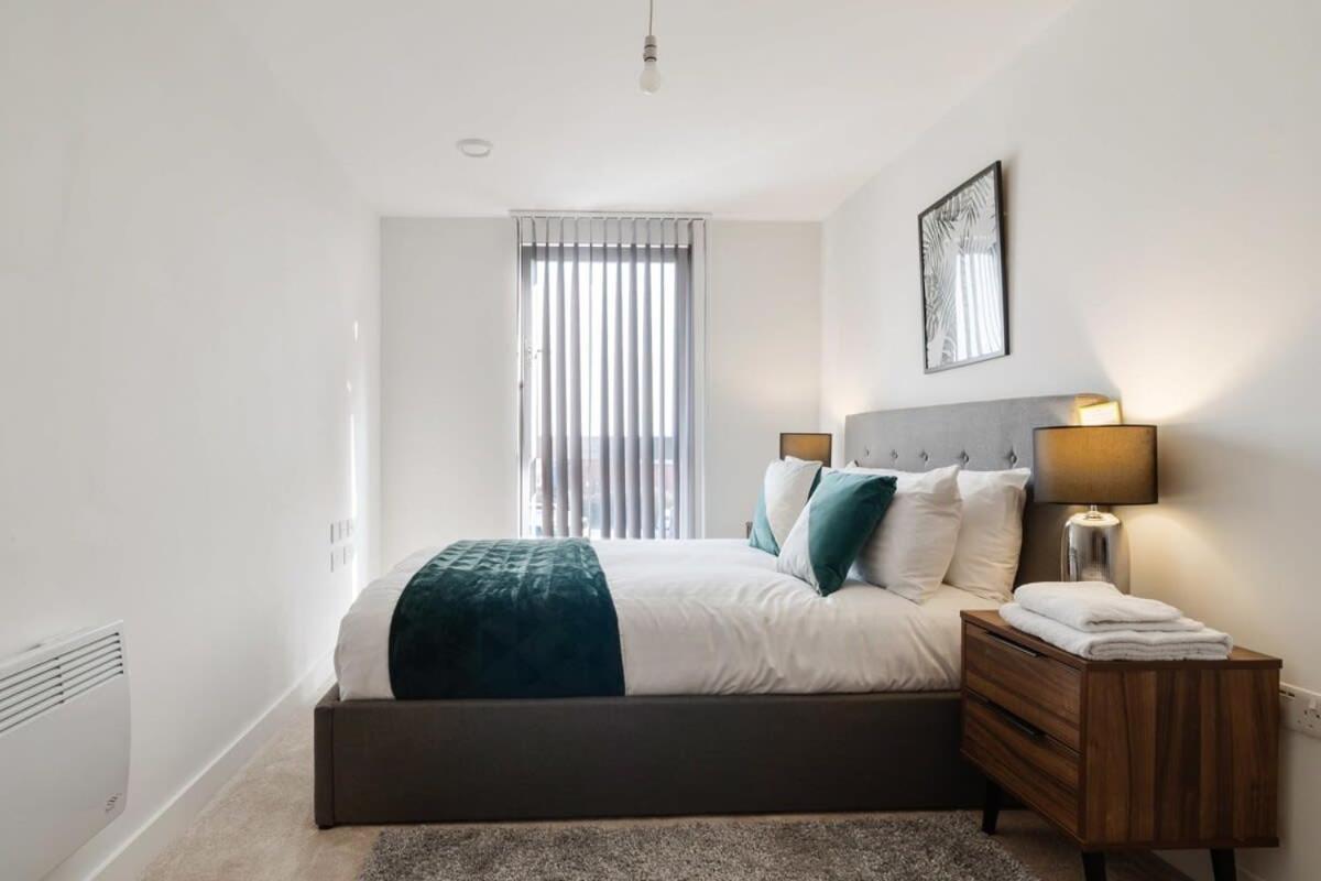 Beautiful 2 Bed Apartment In A Converted Mill Leeds  Extérieur photo