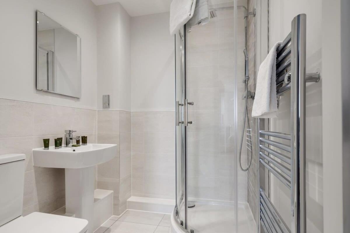 Beautiful 2 Bed Apartment In A Converted Mill Leeds  Extérieur photo